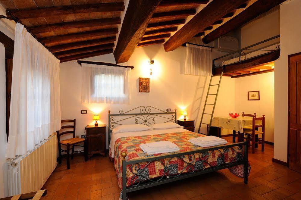Relais Borgo Torale Hotel Passignano sul Trasimeno Esterno foto