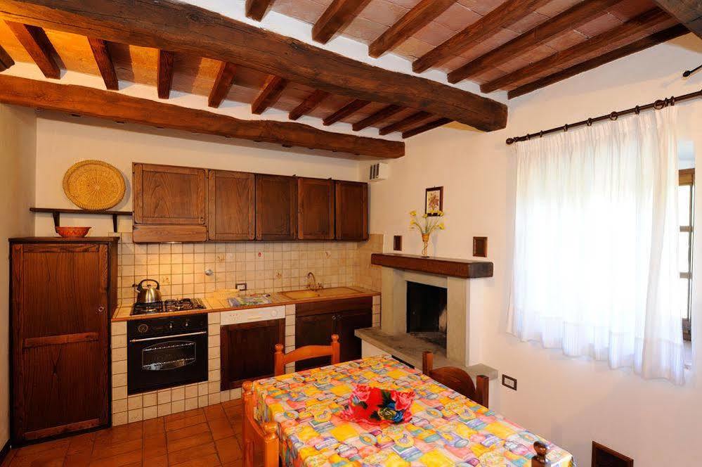 Relais Borgo Torale Hotel Passignano sul Trasimeno Esterno foto