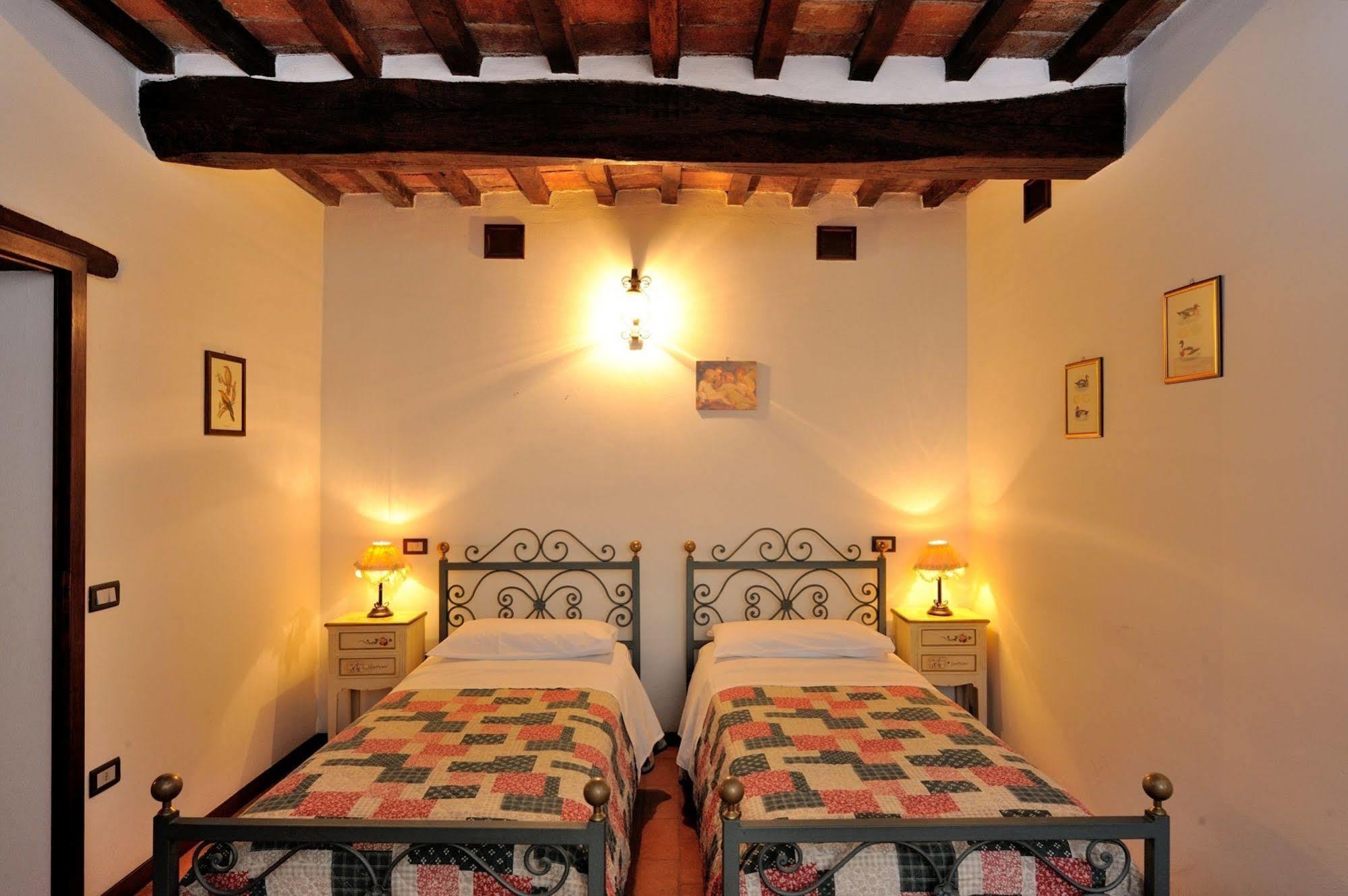 Relais Borgo Torale Hotel Passignano sul Trasimeno Esterno foto